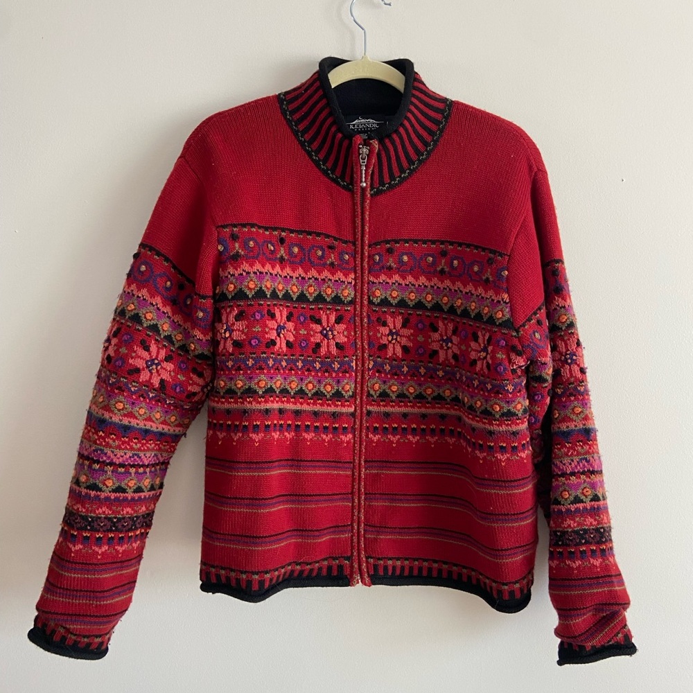 Vintage Y2K Icelandic Designs Red Patterned Zip Up Sweater (M-L)